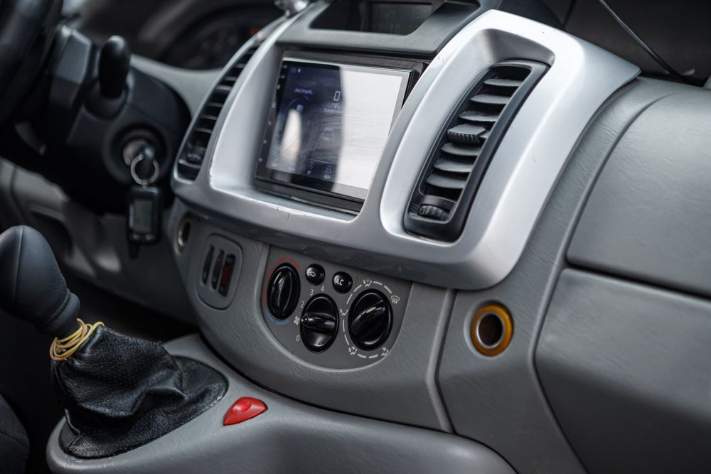 Продам Opel Vivaro Long 1.9 Conditioner