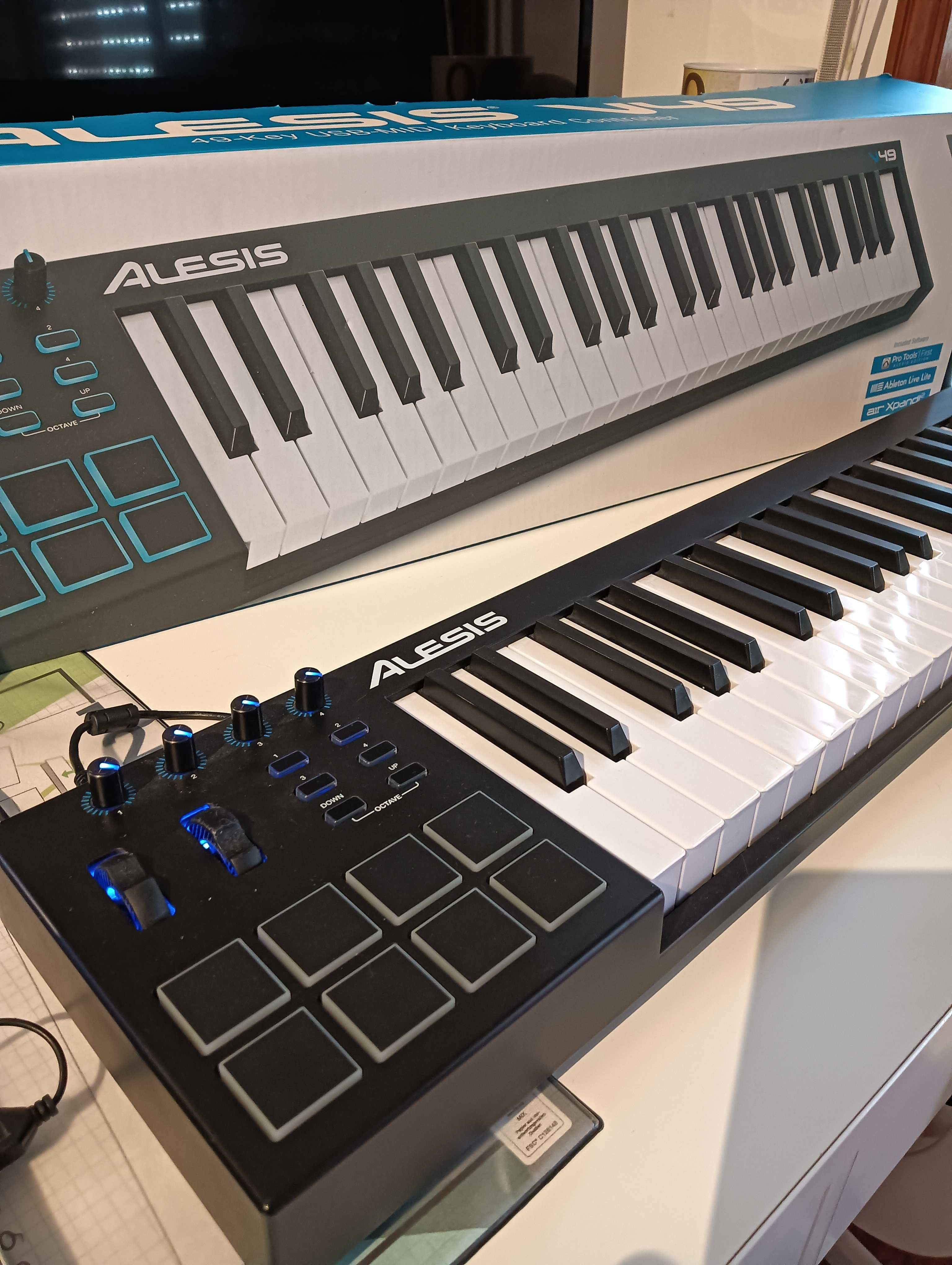 Teclado Alesis V49