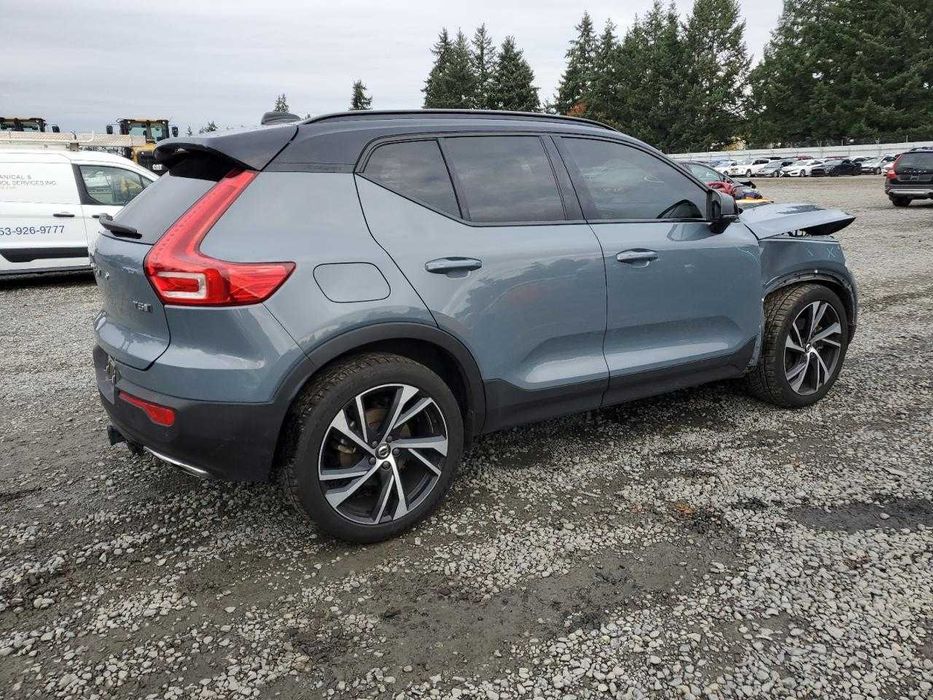 Volvo XC40 T5 R-DESIGN 2020г.
