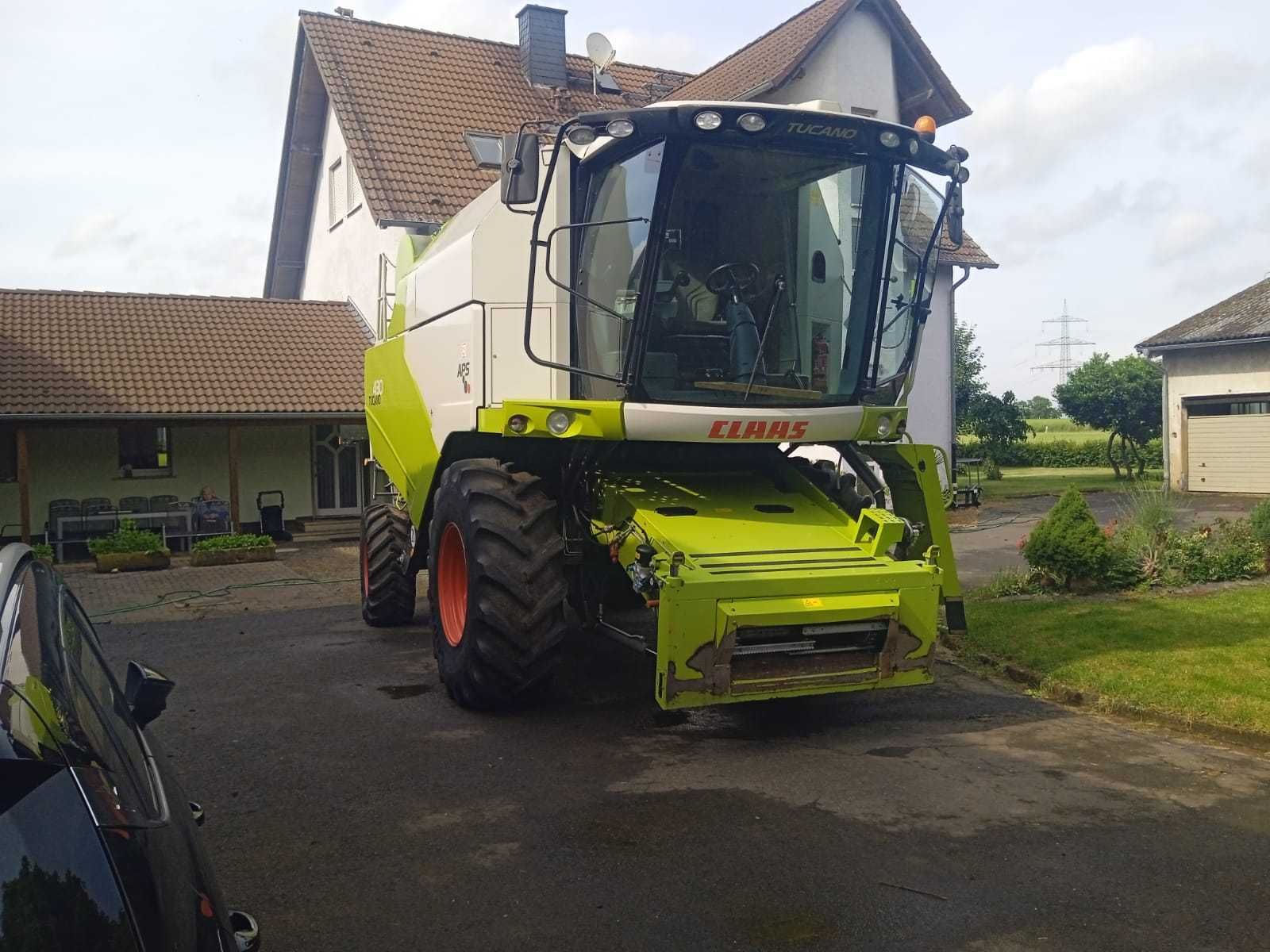 CLAAS TUCANO 430  rok 2012