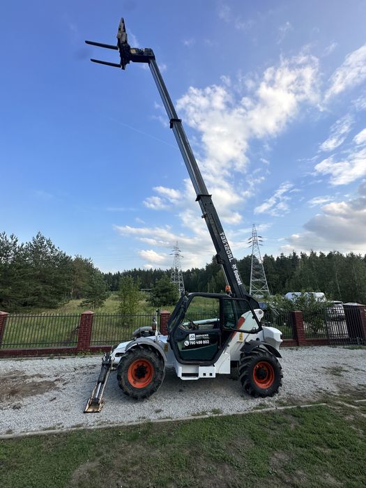 Usługi koparko-ładowrką i ładowrka telskopawą