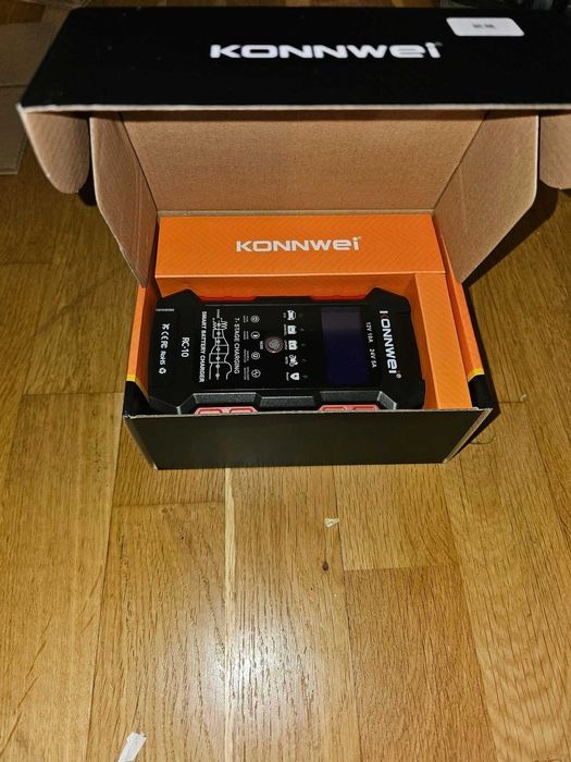 Зарядное устройство для аккумуляторов Konnwei RC-10 (12v/24v)