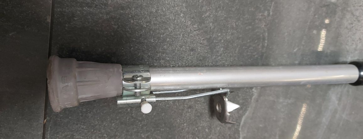 Kula ortopedyczna z metalowa nakładką antyposlizgową. Mocna 150kg