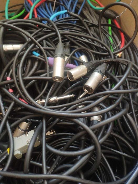 Студійні професійні дроти (аудіо, відео)