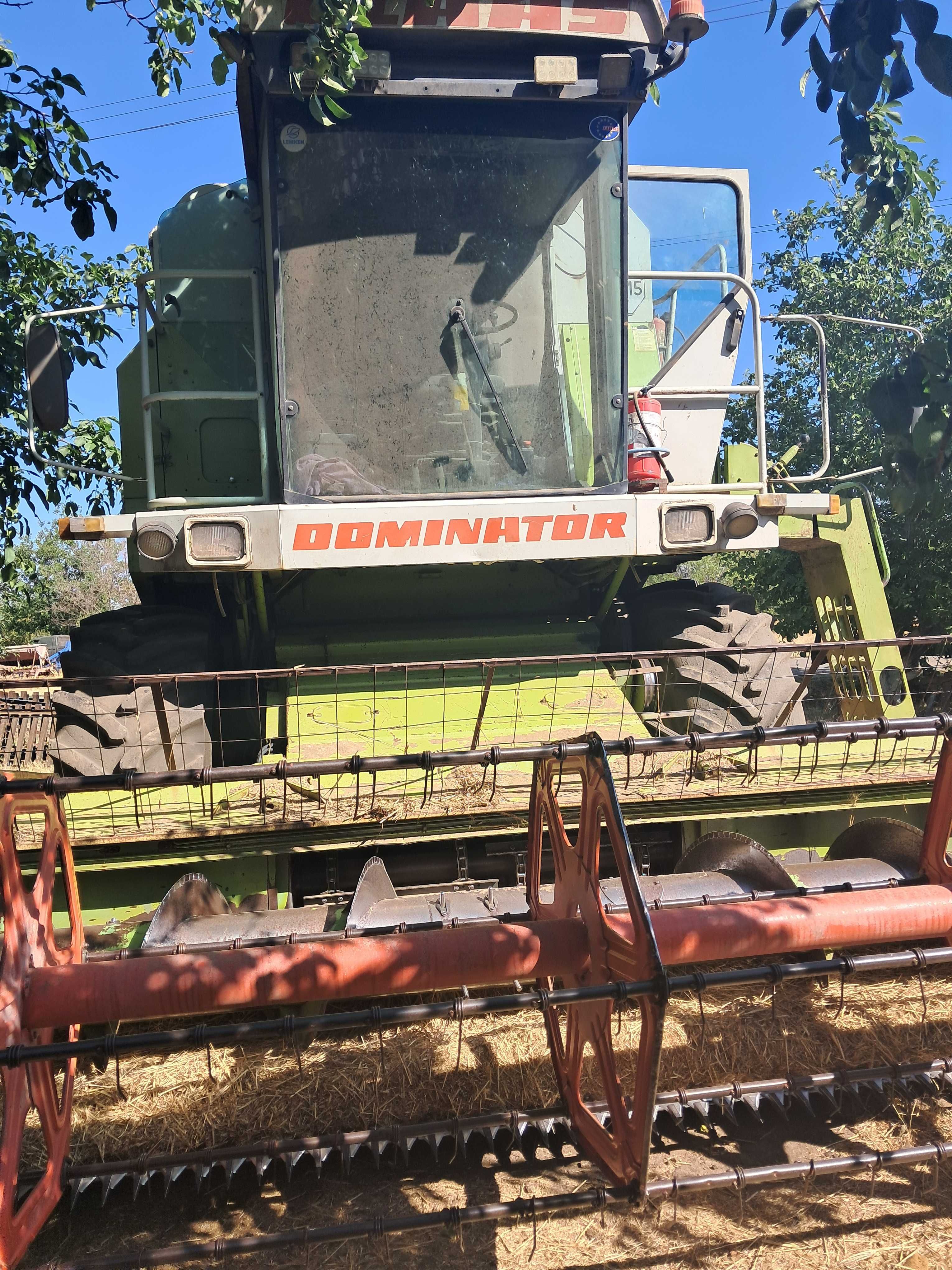 Claas Dominator 108