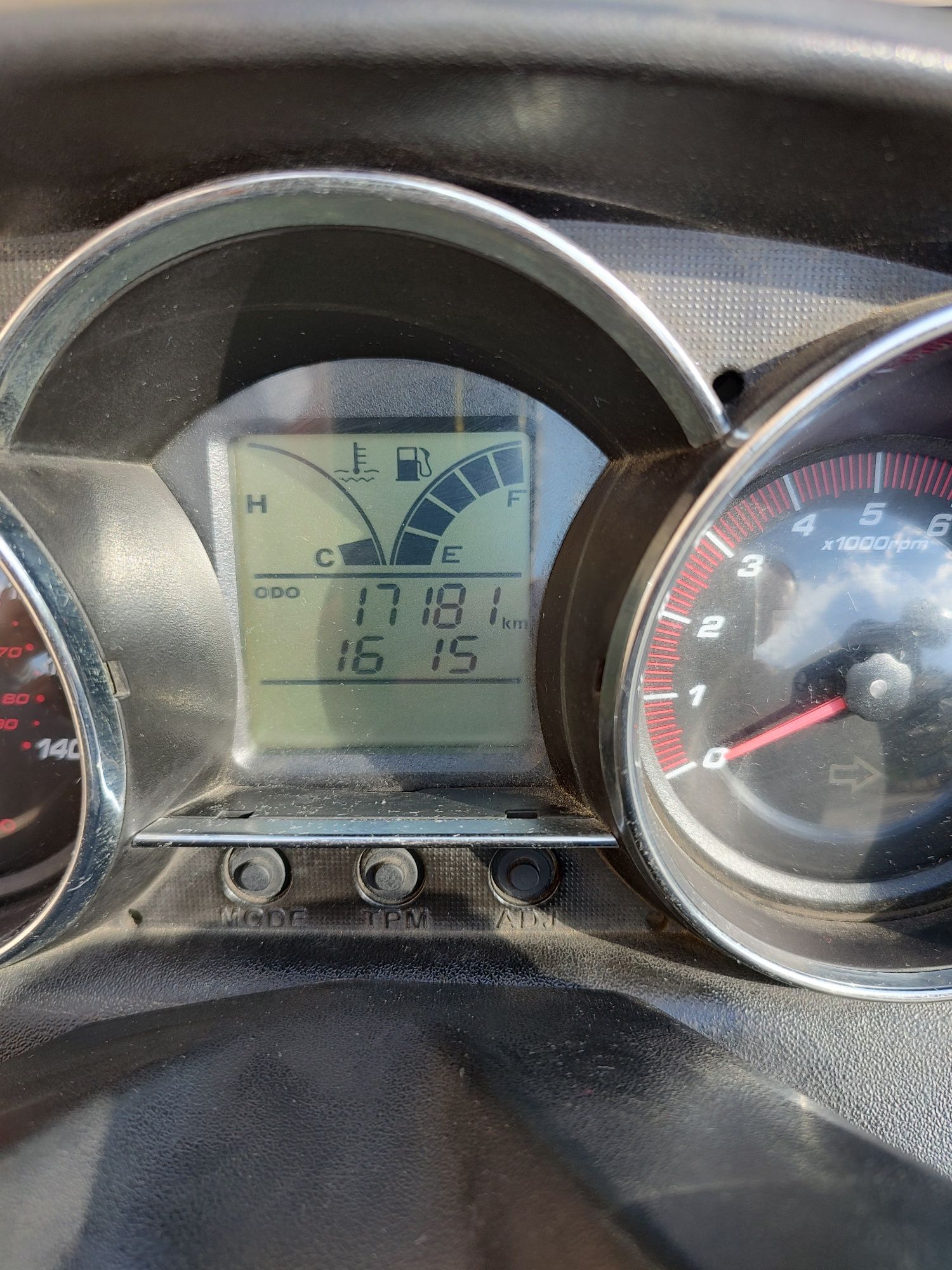 Kymco DinkStreet 125 Cm³ 15 KM 2014r.