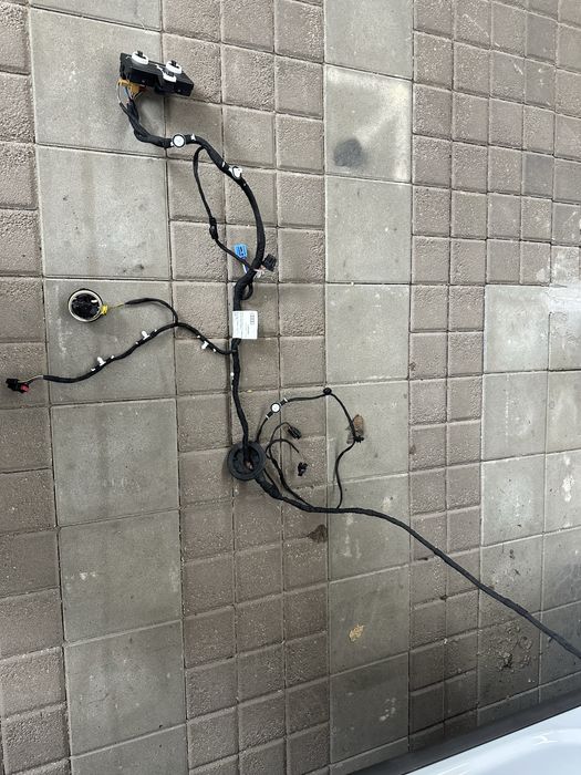 Проводка двери левой передней Audi E-tron 50, 55, Sportback, Q8, GT