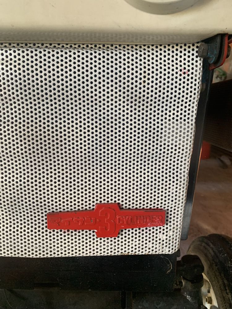 Trator com fresa D1550 Mitsubishi