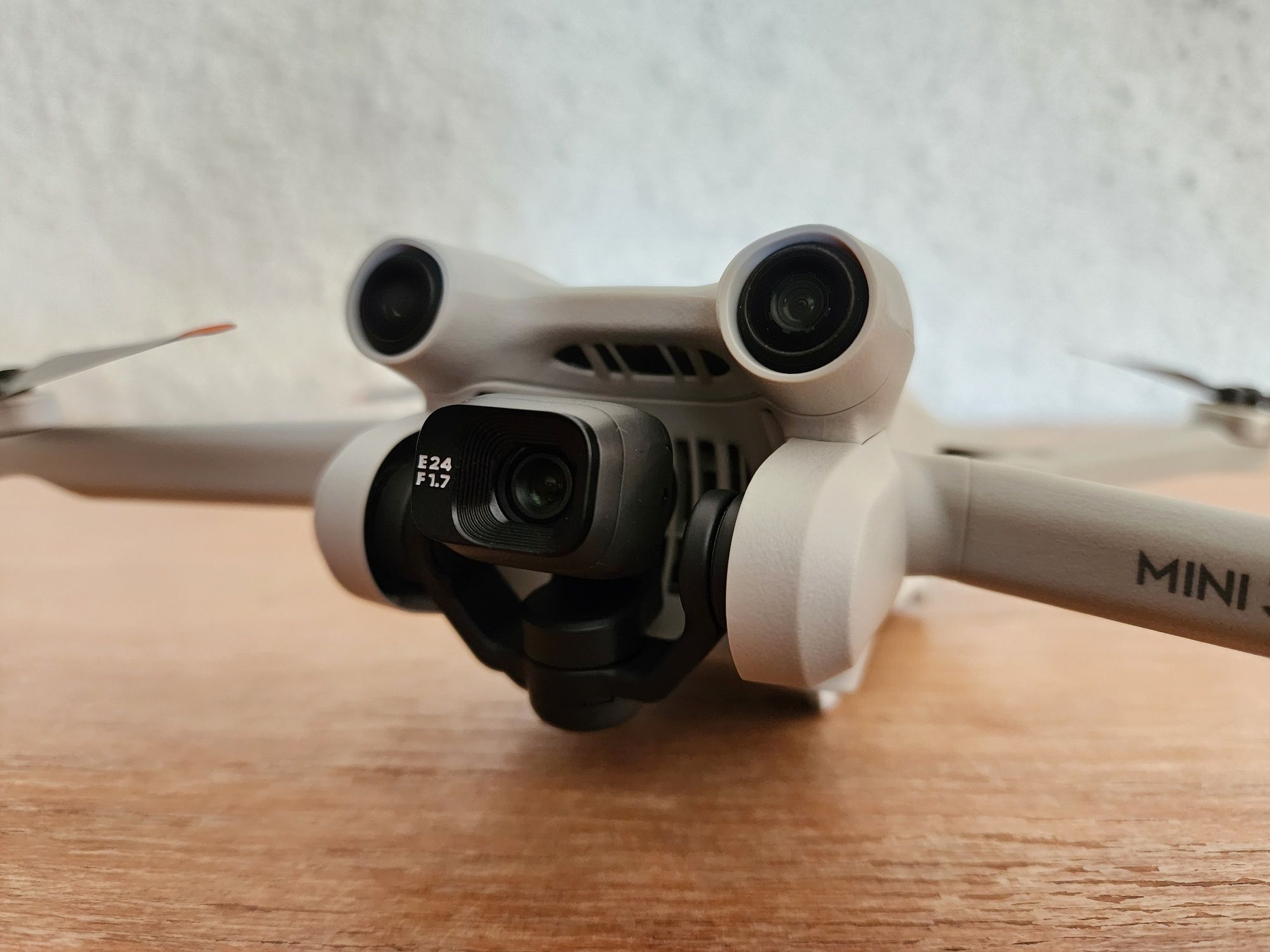 DJI Mini 3 Pro Fly More Combo RC, como novo e com extras