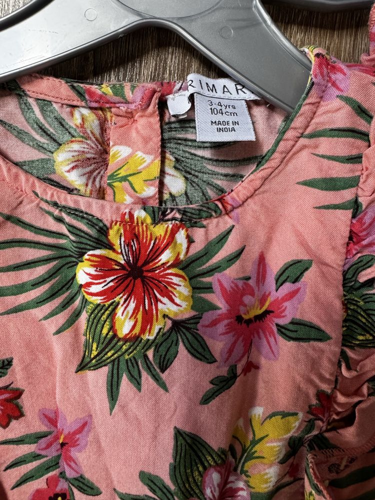 Letni kombinezon dla dziewczynki Primark 104