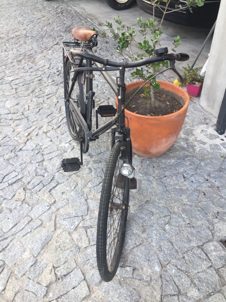 Bicicleta suiça antiga