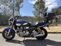 Yamaha XJR 1300 SP + Top Case Givi + Bagster