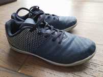 Buty halówki do gry w piłkę nożną r.36
