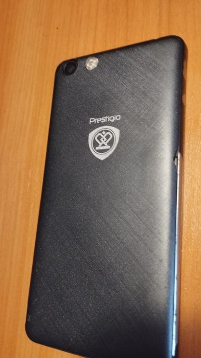 Телефон на запчастини