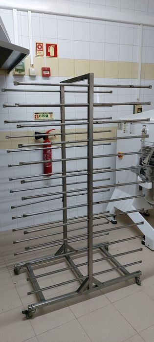 Carro para tabuleiros