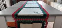 Toalha de Mesa de Natal com Bordas de Crochê Feitas à Mão
