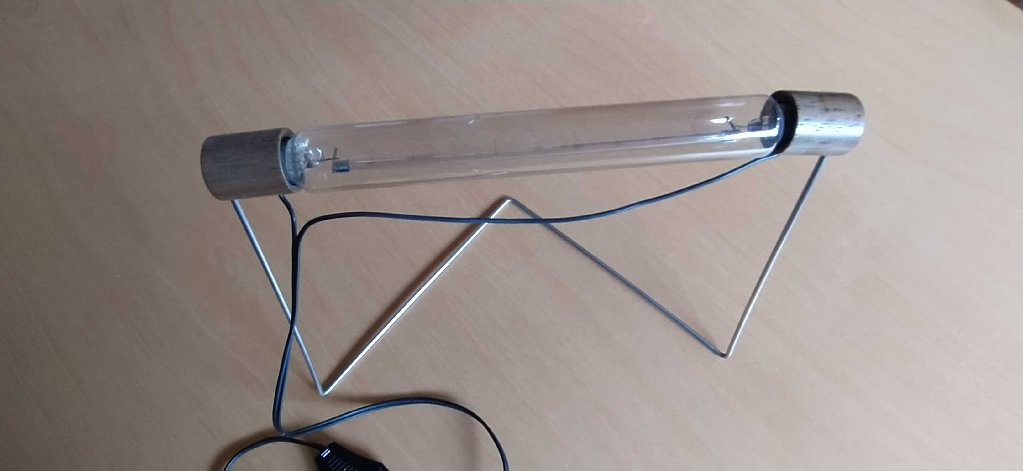 Candeeiro de mesa