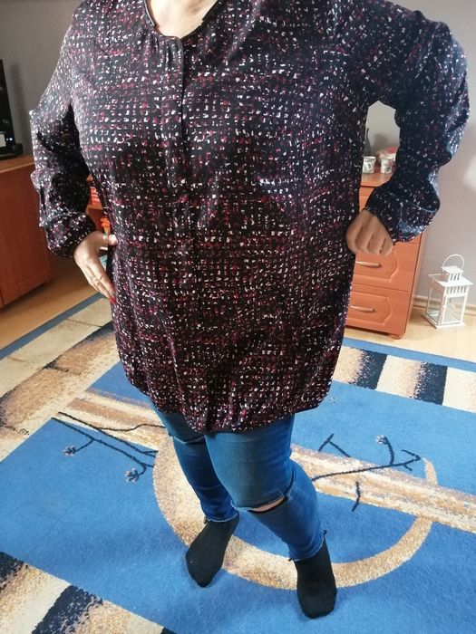 ŁADNA duża Bluzka 4XL stan jak nowa