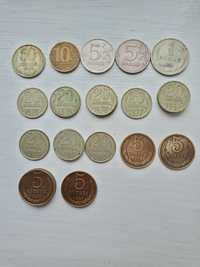 Монеты, рубли разное. Монети, рублі різне
