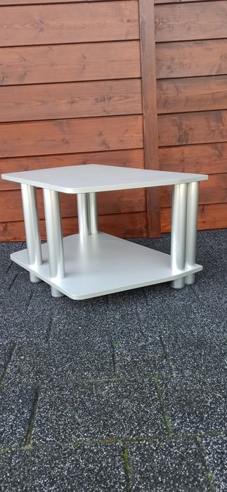 Stolik pod telewizor