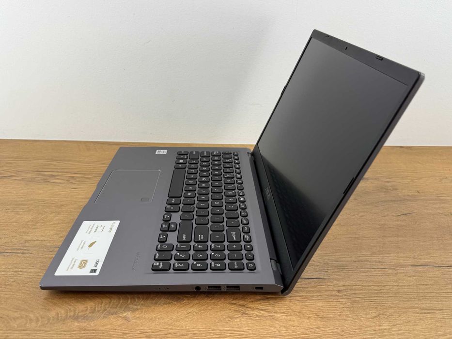 1405 Asus 15cali, CORE i3-1005G1, 8x 3.40GHz, SSD M2 -250GB, JAK NOWY!