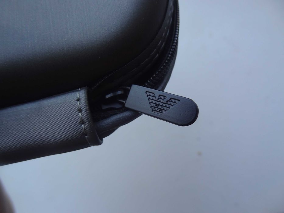 Emporio Armani оригінальний футляр чехол для окулярів