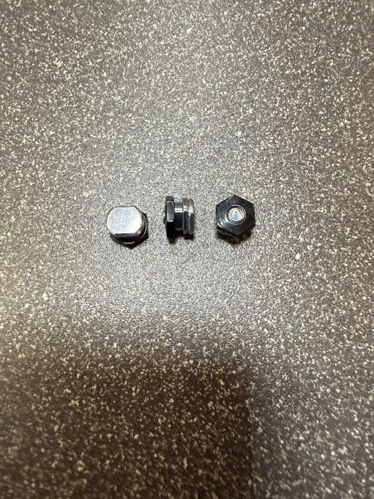 Śruba mocująca linkę SHIMANO NEXUS