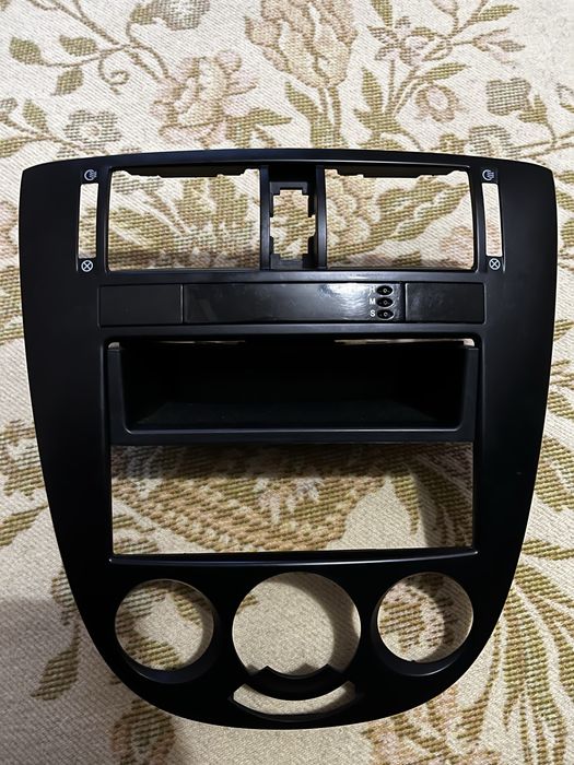 Центральна консоль Шевроле лачетти седан