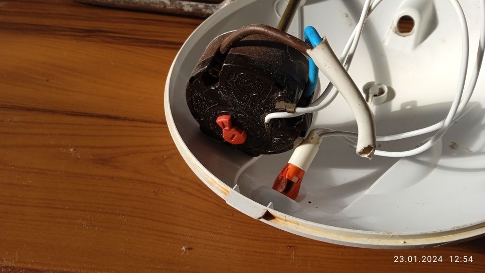 Тен ,Терморегулятор от нагревательного бака. Недорого.