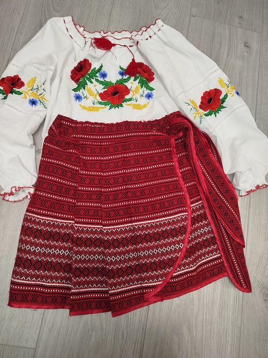 Комплект вишиванка і плахта