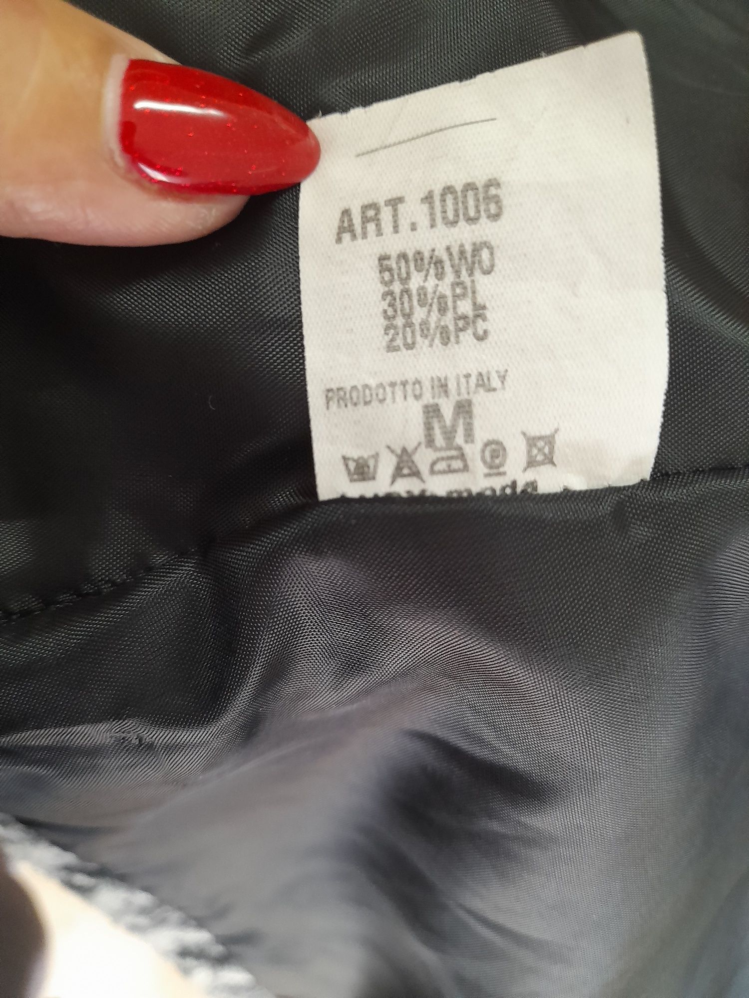 Casaco de senhora preto e branco
