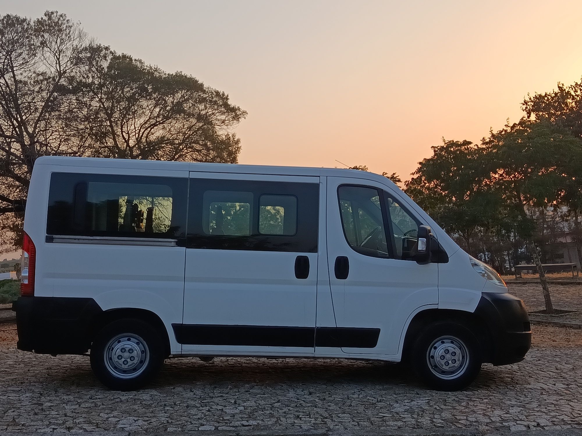 Vendo ou troco Fiat Ducato multejet 2.2 100 CV 9 lugares IUC 50 € como