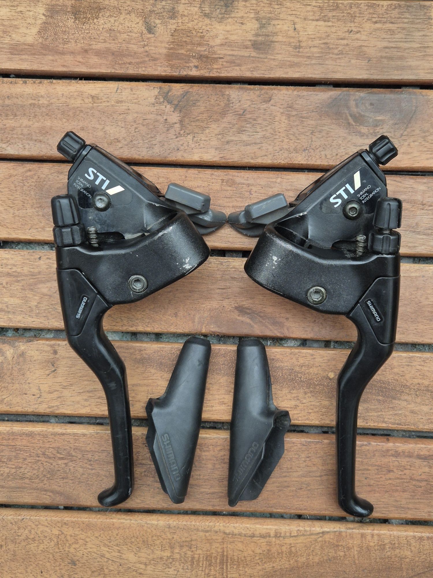 Klamkomanetki Shimano Deore LX STI 3x7