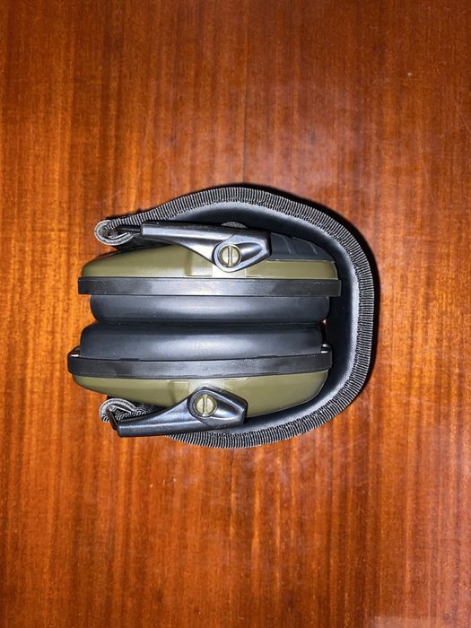 Активные наушники Howard Impact Sport