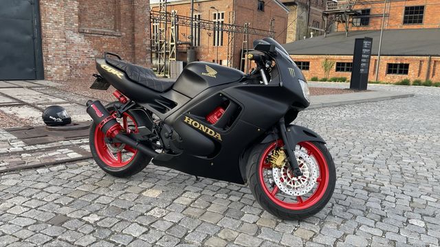 Honda cbr 600 f3