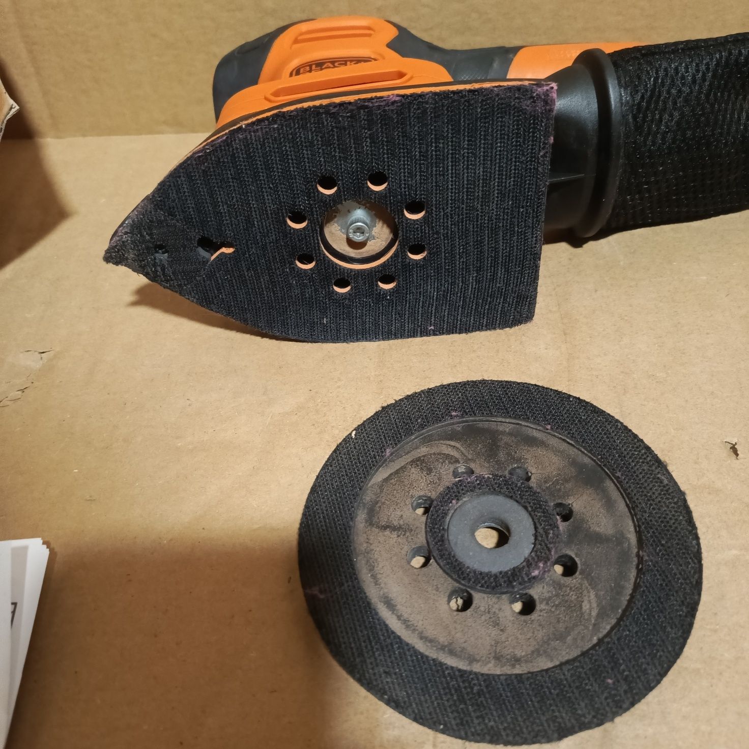 Szlifierka oscylacyjna mimośrodowa delta Black decker bew 200