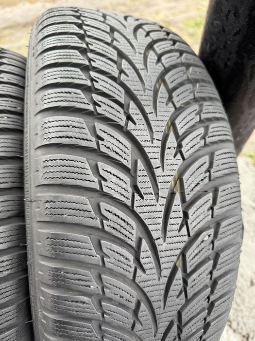 Зимові шини Nokian 205/55 R16