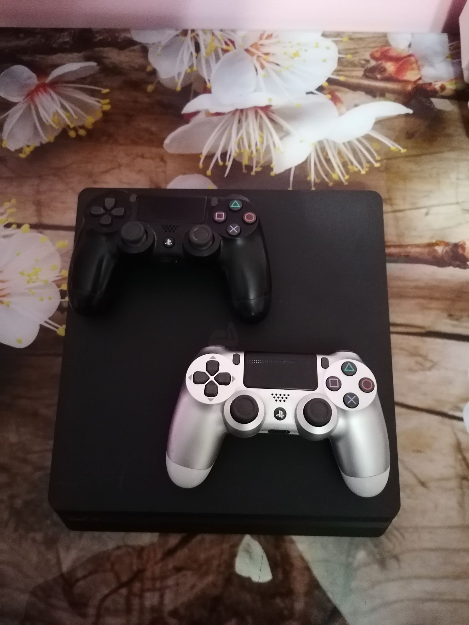 PS 4 slim 500 GB