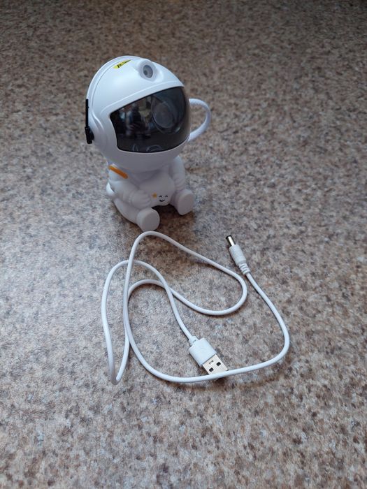 Ночник проектор с эффектом звёздного неба