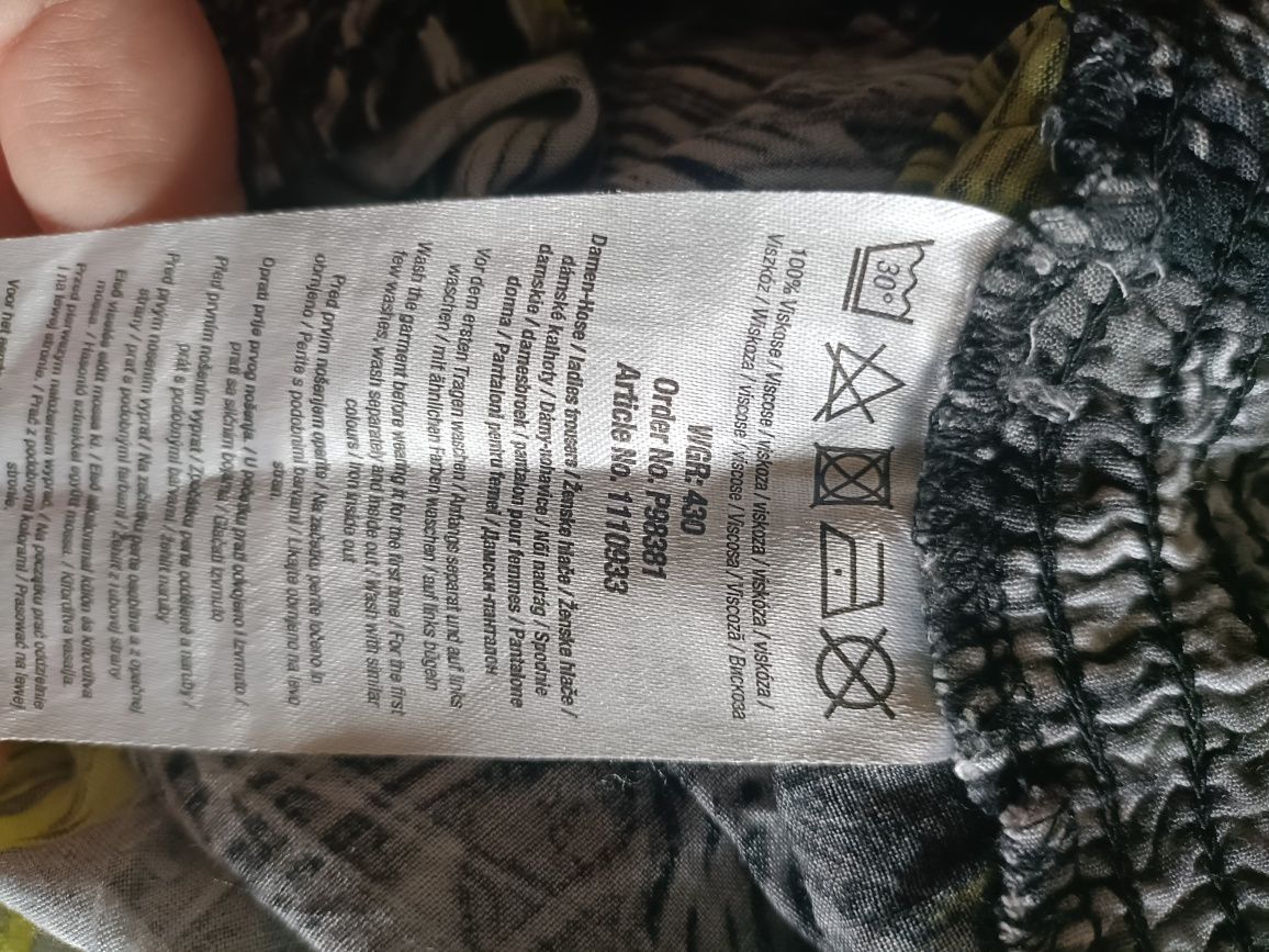 Luźne spodnie rybaczki damskie rozmiar xxxl . Plus size