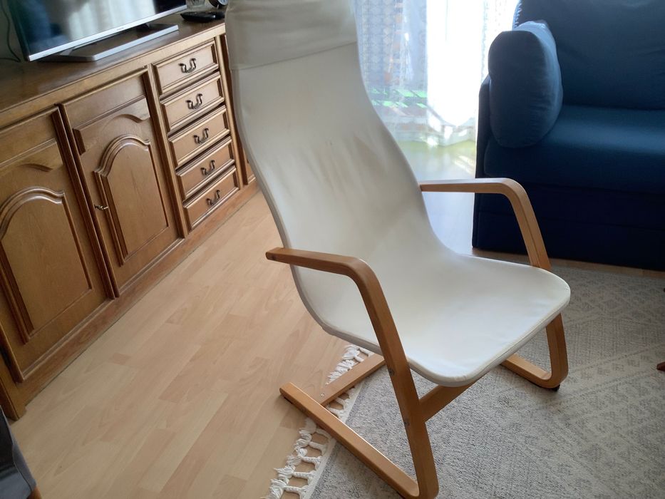 Stół+ 6 krzeseł (plus okrycia na krzeslła) + Gratis fotel Ikea