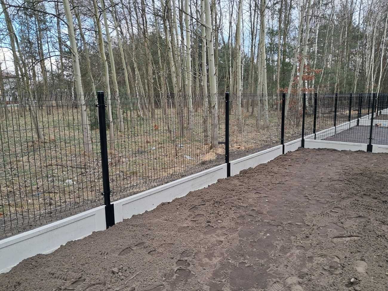 Ogrodzenie panelowe Ogrodzenia panel 123 podmurówka 20 cm MONTAŻ