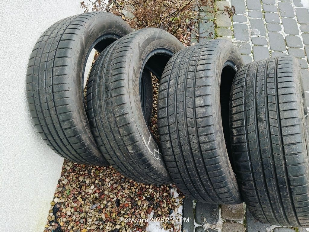 Opony letnie Falken Azenis 215 /55 /17 jak nowe