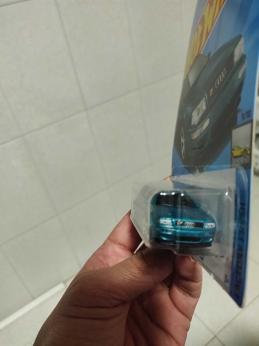 Audi Rs2 em cartela Hot Wheels