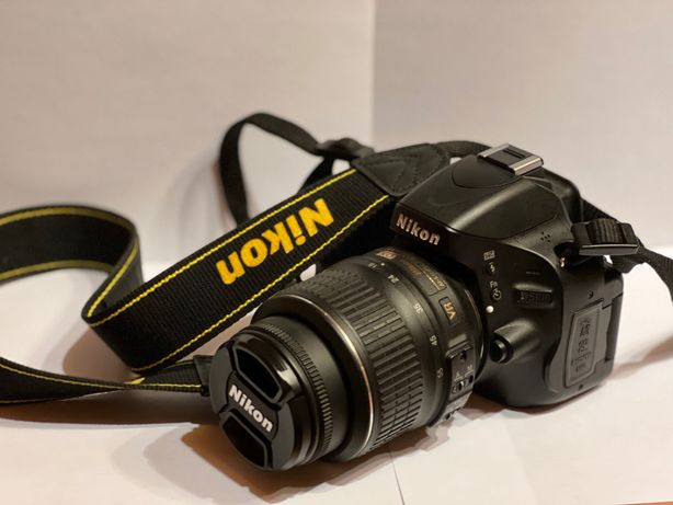 Фотоаппарат Nikon D5100 + карты памяти