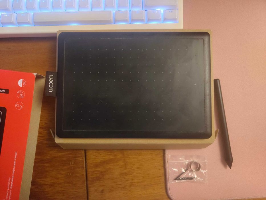 Графічний планшет Wacom CTL-472
