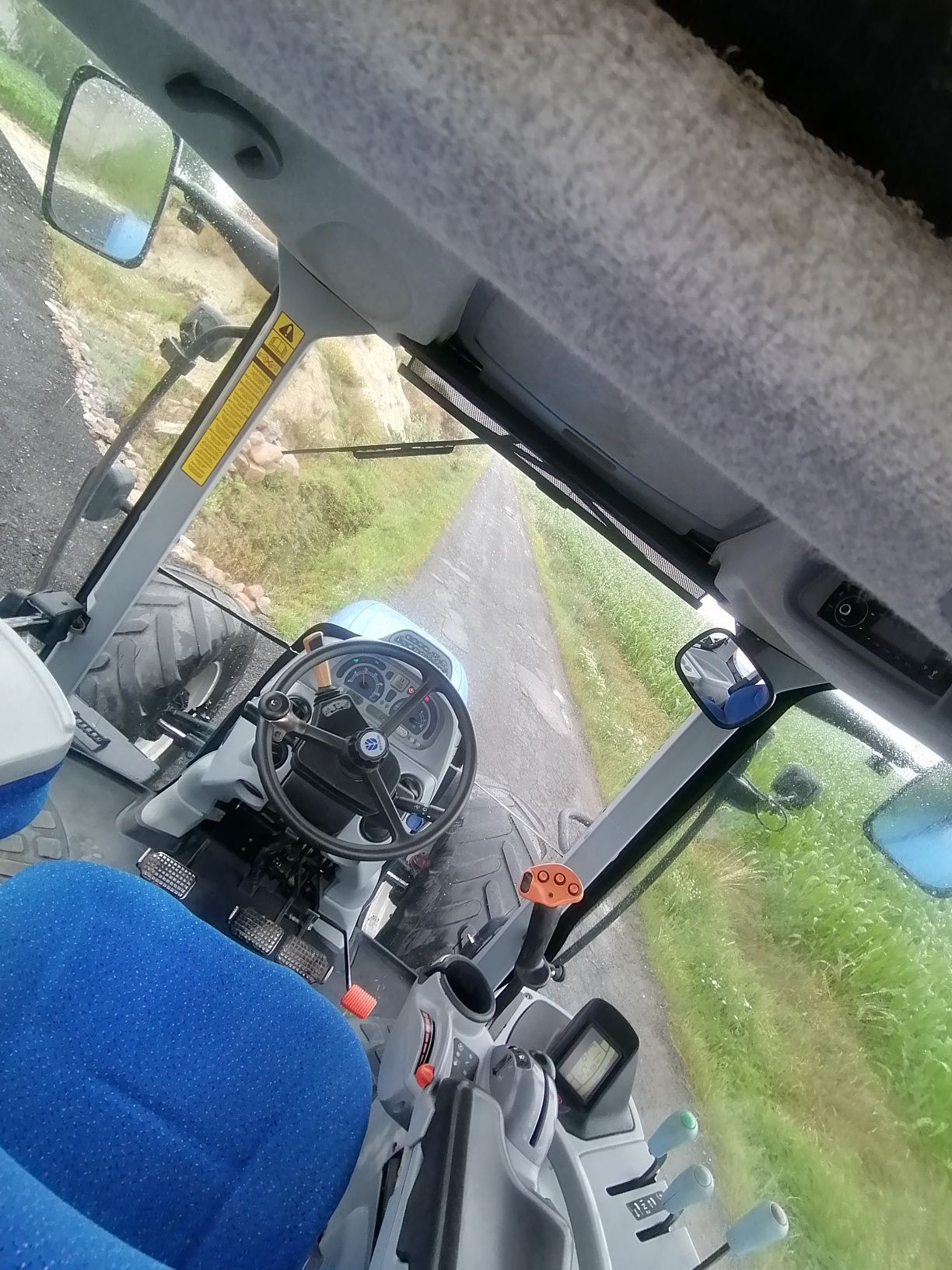 New holland T6070