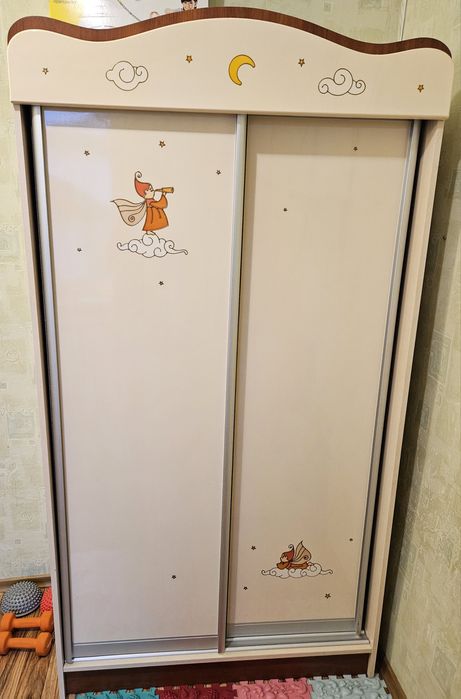 Шкаф для одежды в детскую