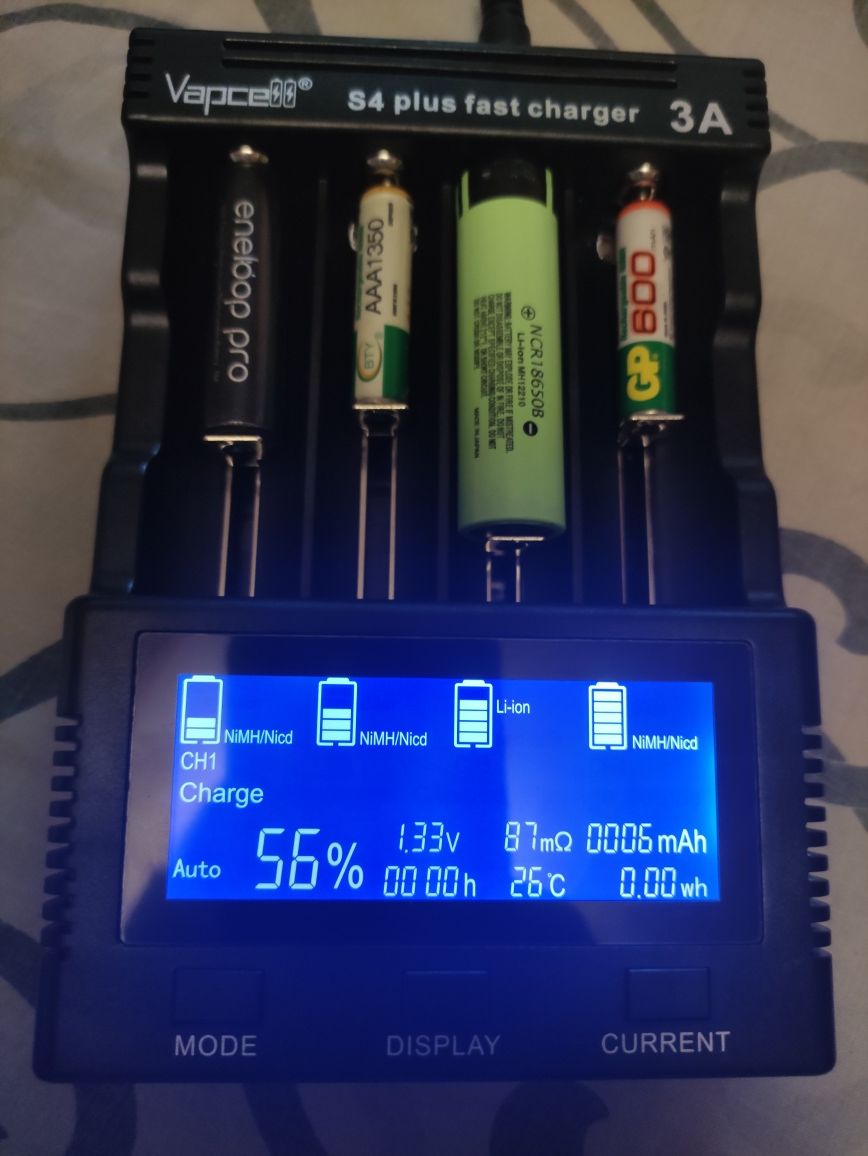 Зарядное устройство Vapcell S4 Plus V 3.0 для всех типов аккумуляторов