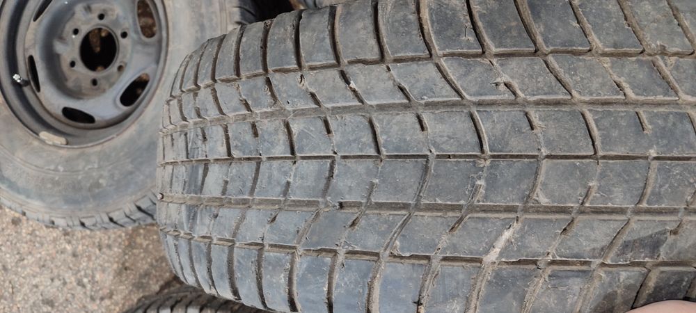 Колеса резина з дисками 31 10.5 R15 Patrol Pajero Terrano Isuzu Fronte